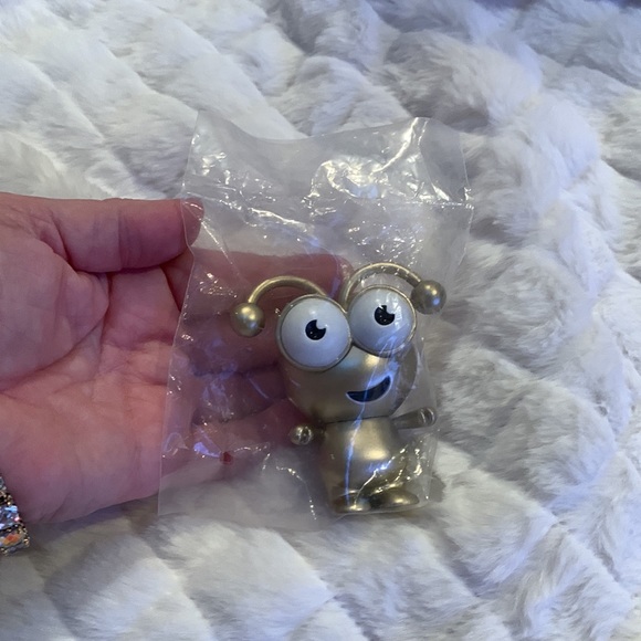 This is 1 of 2 Gold Cricut Cuties I have. It came in a Sealed Plastic Baggie bag - Picture 2 of 4